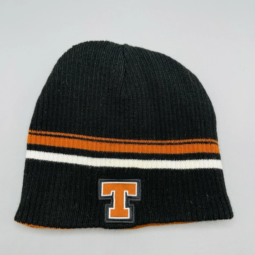 University of‎ Texas Reversible NCAA Winter Hat Beanie Skull Cap Patch Longhorns